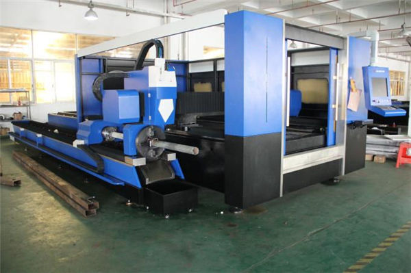 cypcut kuidun 3D-laserleikkauskone 1070nm laserin aallonpituus